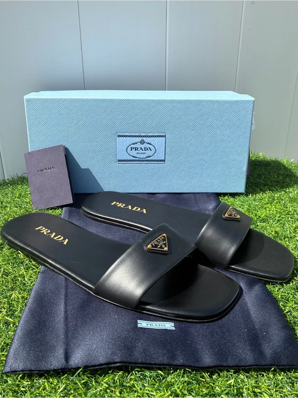 PRADA SLIDE SANDAL MULE BLACK LEATHER WITH METAL TRIANGLE LOGO SZ 39 NEW